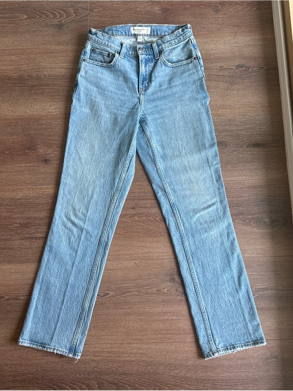 Abercrombie & Fitch 90s Straight Mid Rise